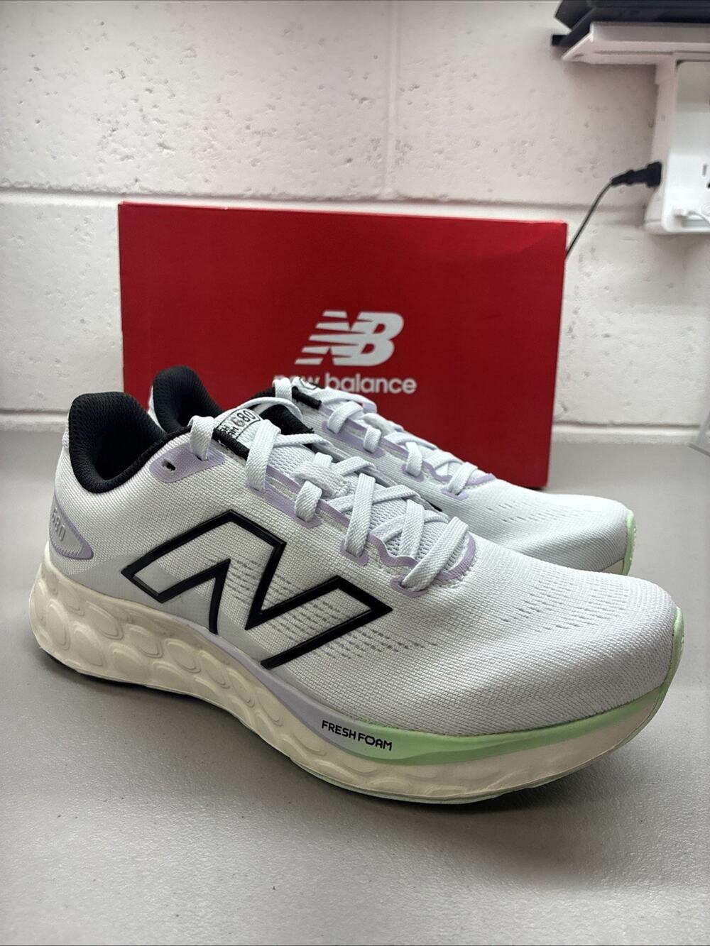 New Balance Fresh Foam 680 v8 Women’s Running Shoes Size 7.5 White Grey W680CW8
